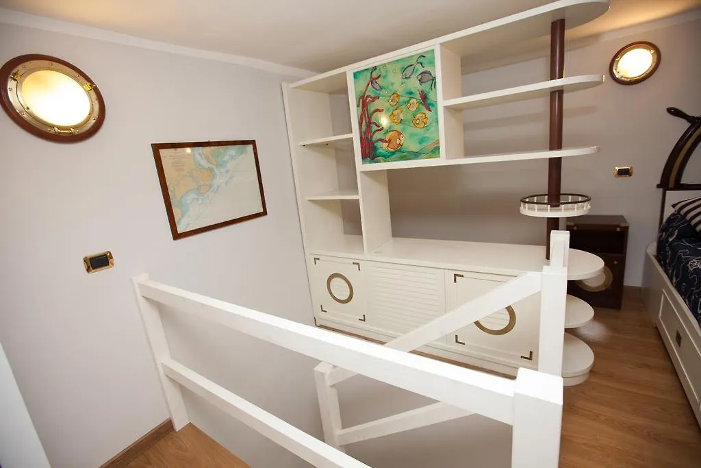Guest house Affittacamere Ausonia Naples