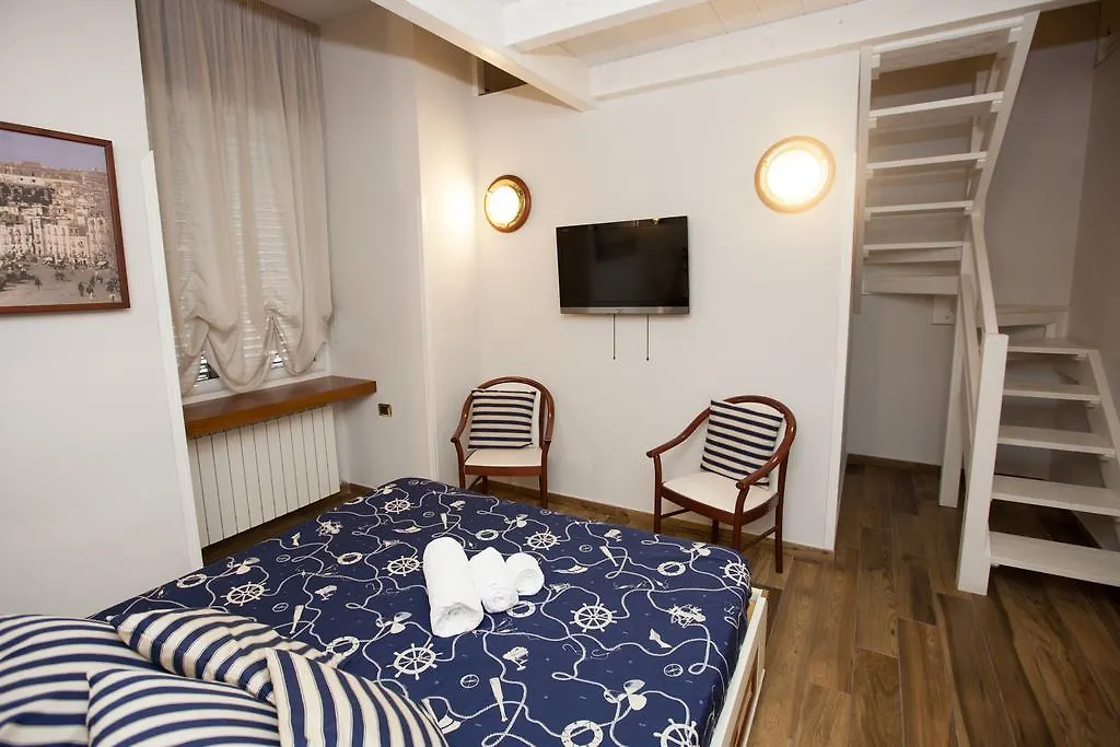 Guest house Affittacamere Ausonia Naples Italy