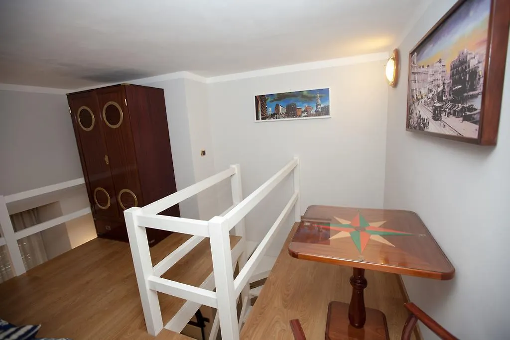Guest house Affittacamere Ausonia Naples
