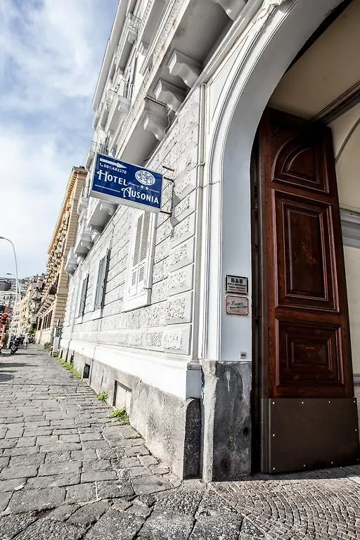 Guest house Affittacamere Ausonia Naples Italy