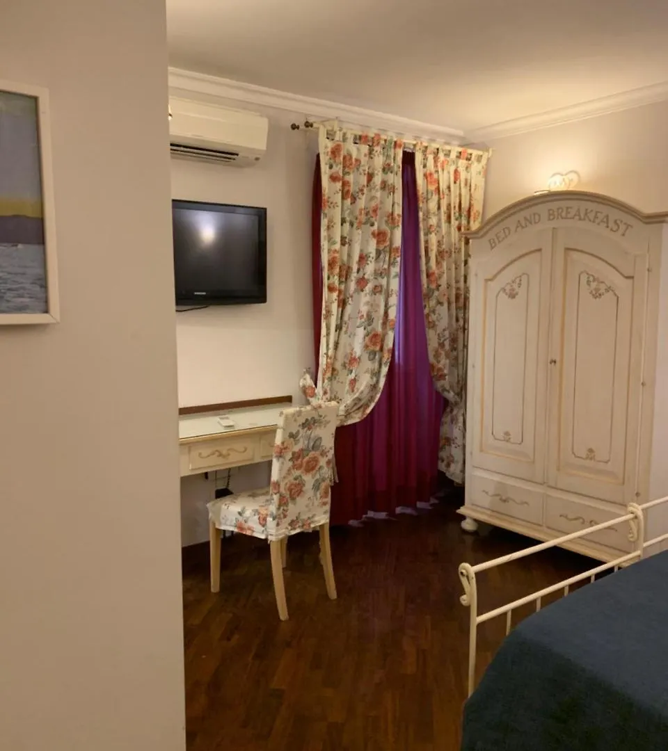 Guest house Affittacamere Ausonia Naples