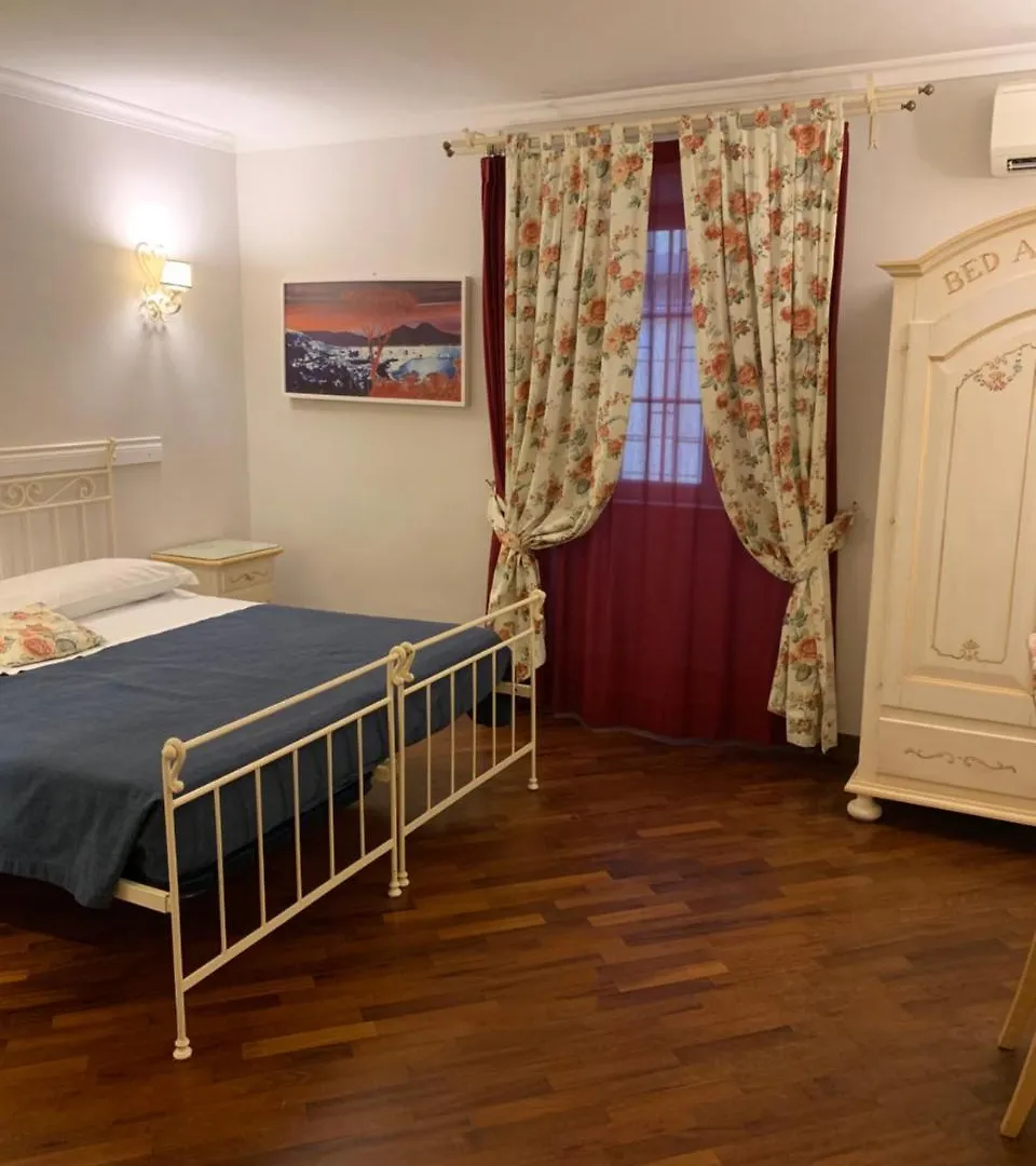 Affittacamere Ausonia Naples Italy
